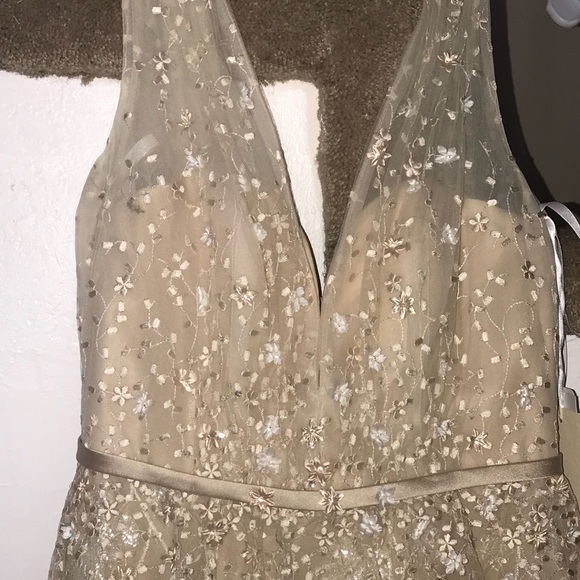 Wedding Dress - Picture 6 of 8